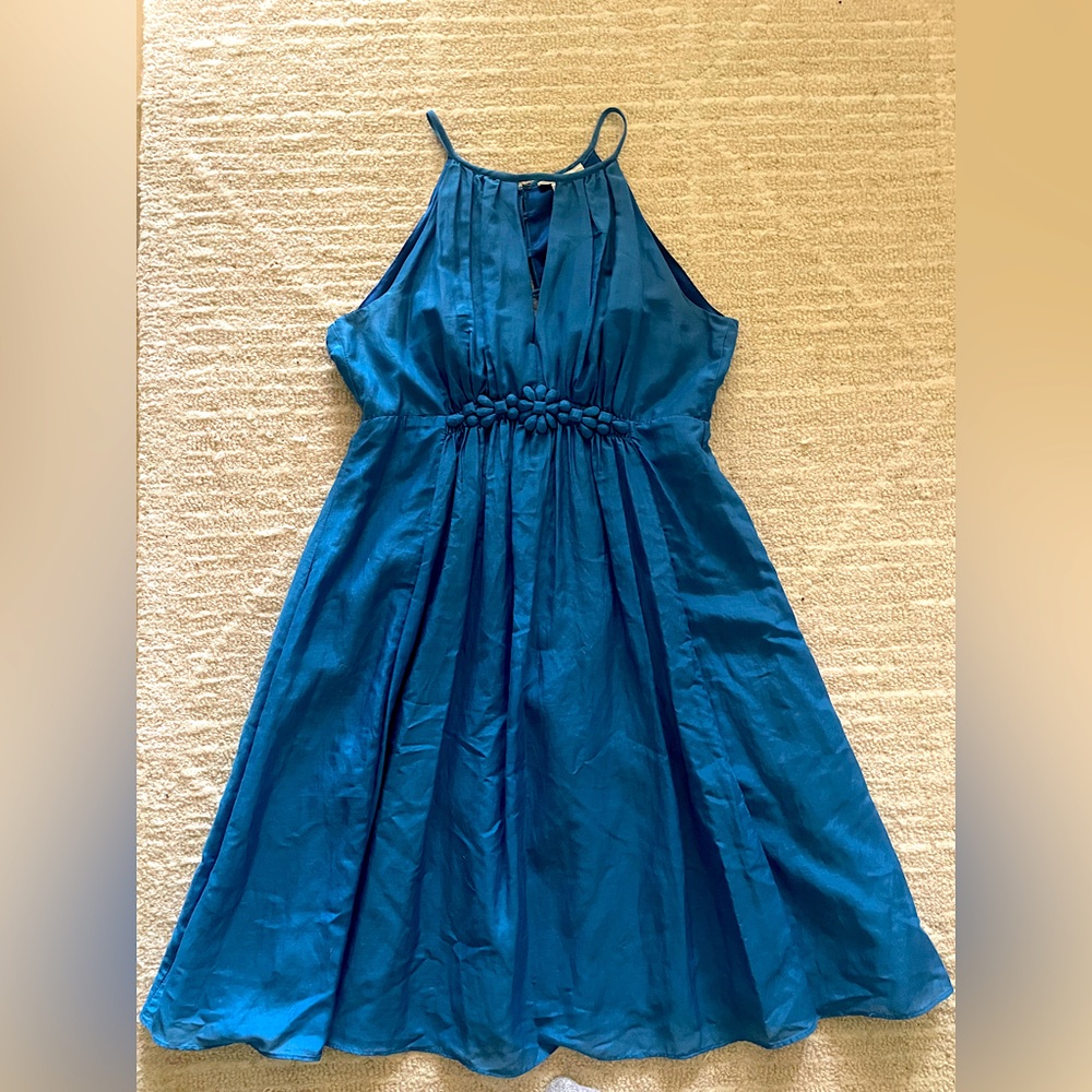 Cotton/Silk Flirty Dress by ‘Esley’
Women’s SZ- Medium
NWOT… Fully Lined